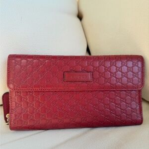 Gucci Microguccisima Red Leather Continental Bigold Wallet